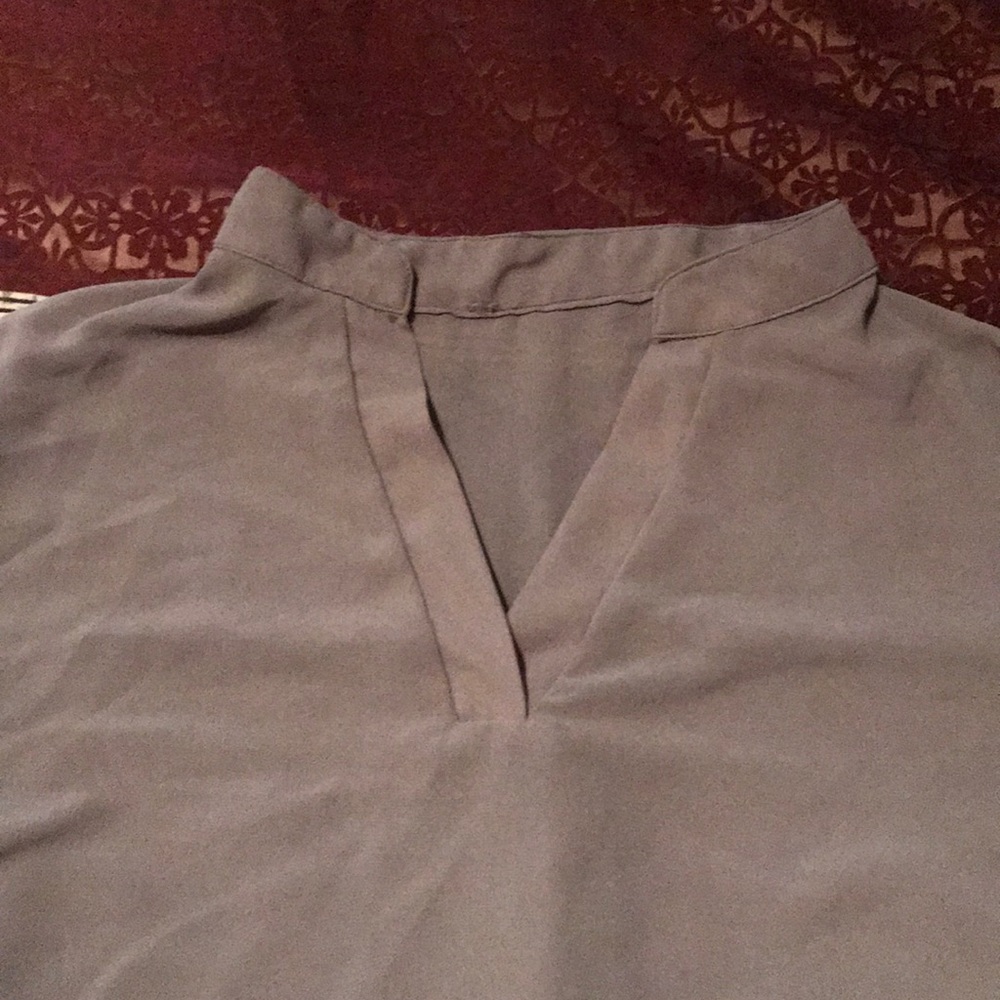 Chiffon light tan blouse than can be short sleeves